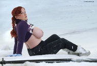 Sunny-Wagner-winter-boobs--v1c93n8dvf.jpg